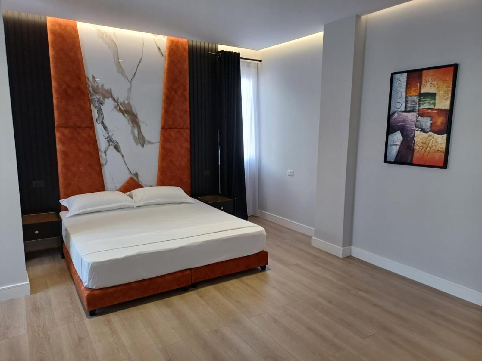 Oxygen Boutique Hotel Tirana Buitenkant foto