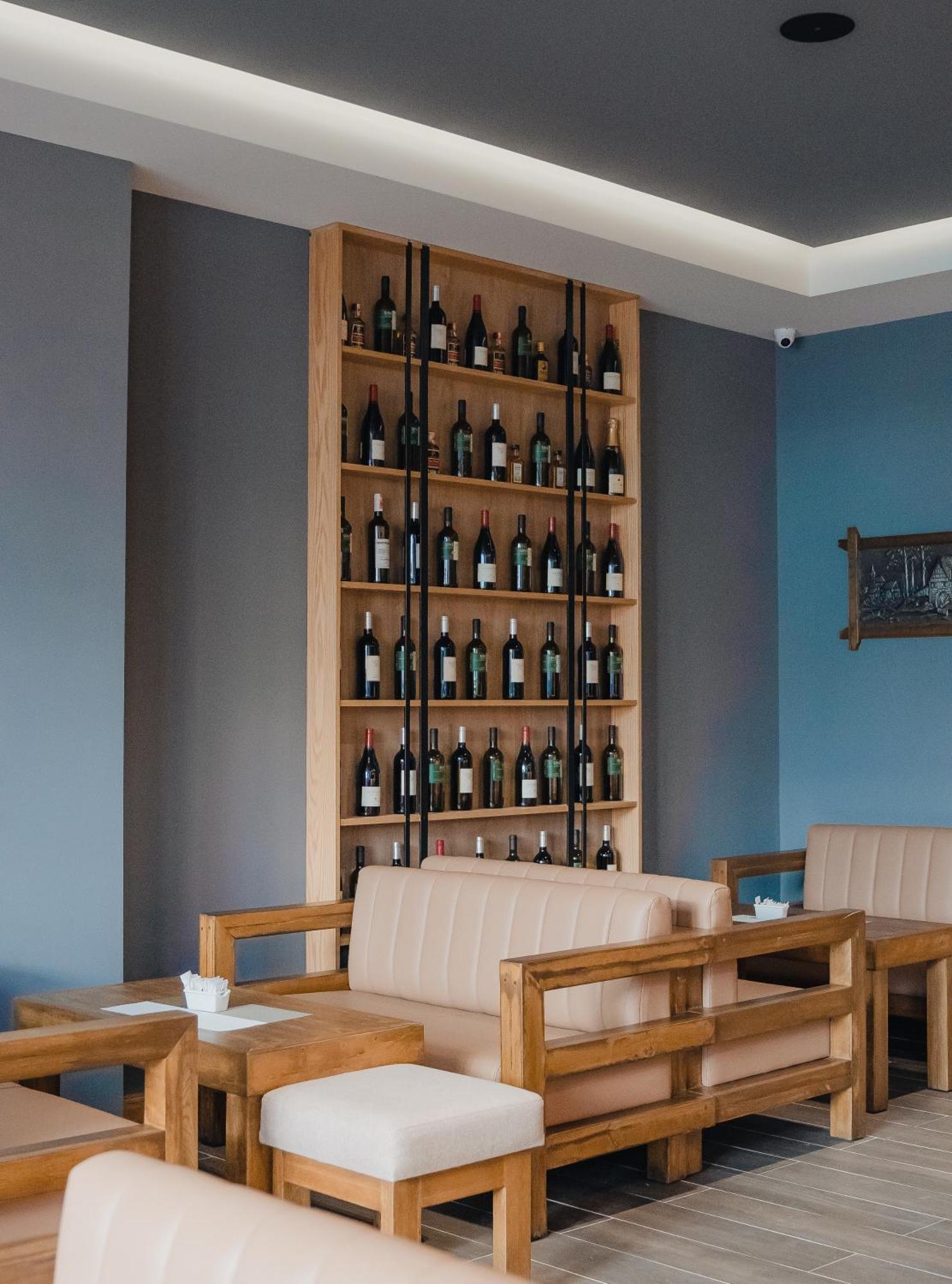 Oxygen Boutique Hotel Tirana Buitenkant foto