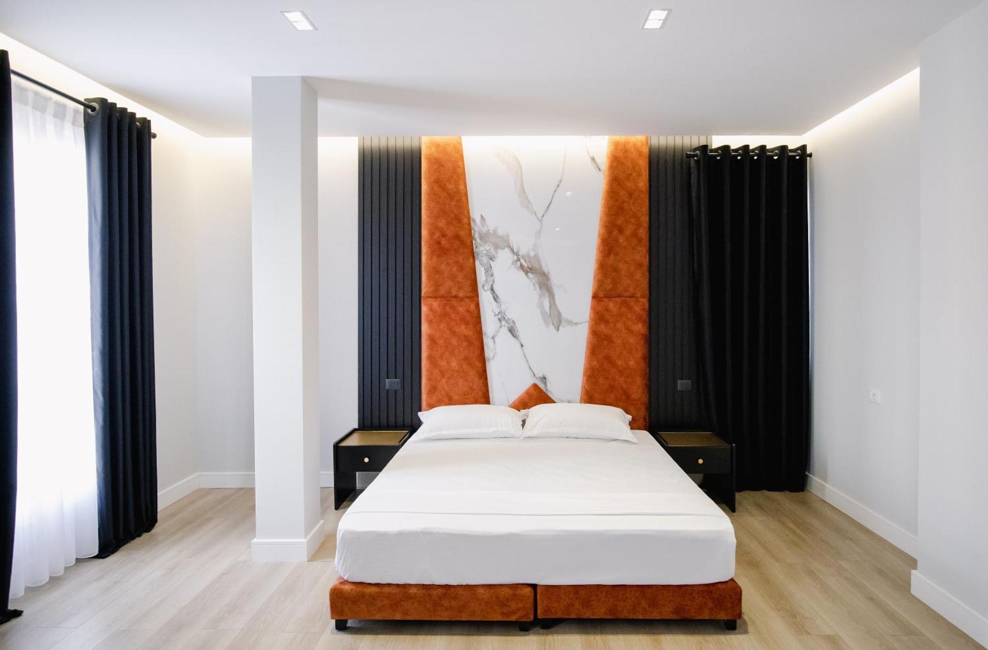 Oxygen Boutique Hotel Tirana Buitenkant foto